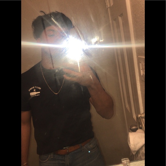 Meet your Posher, Chris - Picture 1 of 1